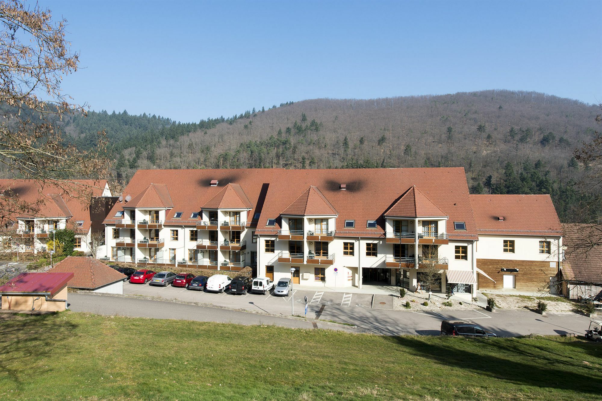 Aparthotel Goélia Le Domaine du Golf Ammerschwihr Exterior foto